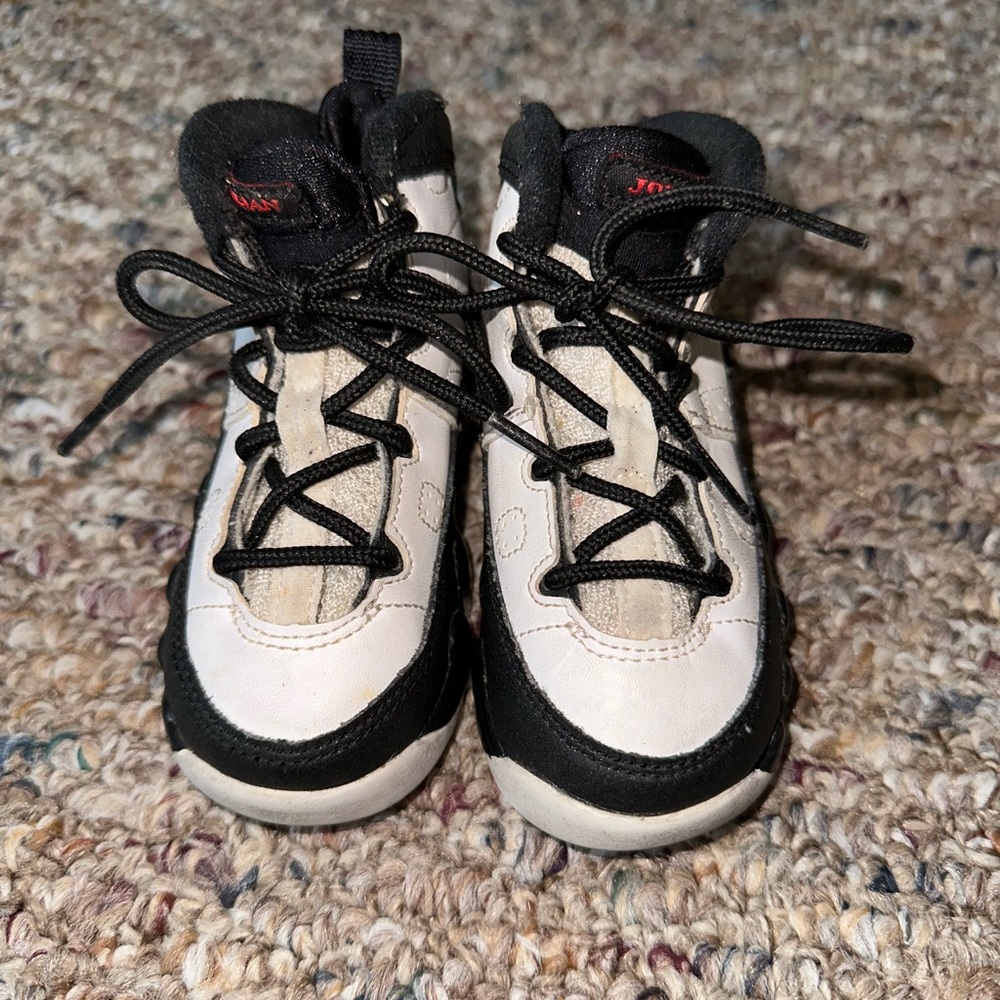 Nike Jordan 9 IX Retro White Black Red Size 6C 401812-112 Child Baby 2016